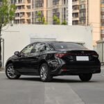 Toyota Avalon 2.0L versión de entrada 2026