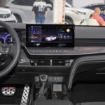 Camry 2026 Híbrido 2.0HXS Radiance（Dorado mate）