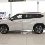 Toyota Crown Kluger 2026 2.5L HEV AWD versión Premium