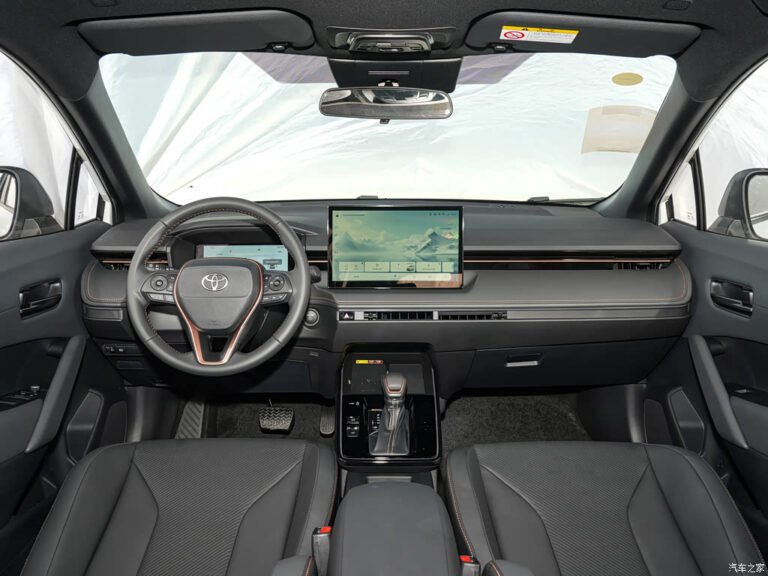 Frontlander 2026 2.0L Híbrido inteligente Lujo