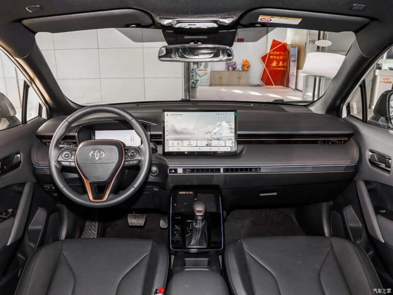 Frontlander 2026 2.0L Híbrido inteligente Lujo PLUS