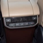 Highlander 2026 2.5L híbrido eléctrico inteligente de doble motor con tracción en las cuatro ruedas versión extrema 7 asientos