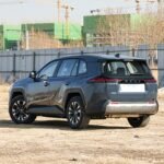 Toyota RAV4 híbrido 2.0L tracción delantera versión Luxury 2026