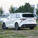 Toyota Granvia 2026 2.5LHíbrido Premium PLUS AWD